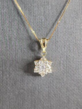 Womens Vintage Estate 14K Gold Diamond Pendant Necklace 2.3g #E6745